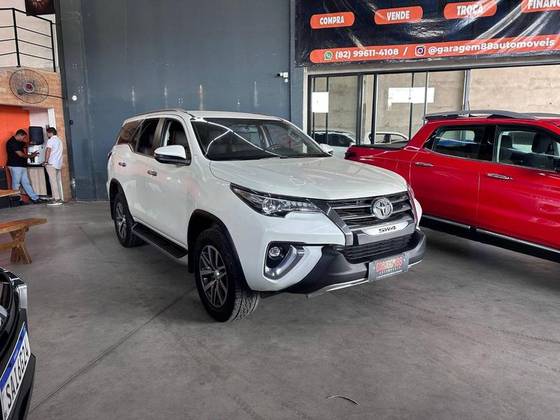 TOYOTA HILUX 2.7 SR 4X2 CD 16V FLEX 4P AUTOMÁTICO